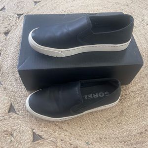 SOREL flats in good used condition
